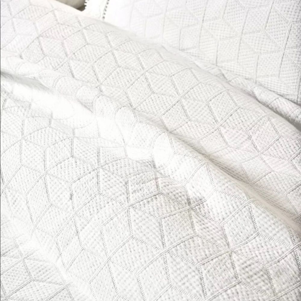 Anthropologie Duvet Diamond Fringe button closure - Picture 2 of 4